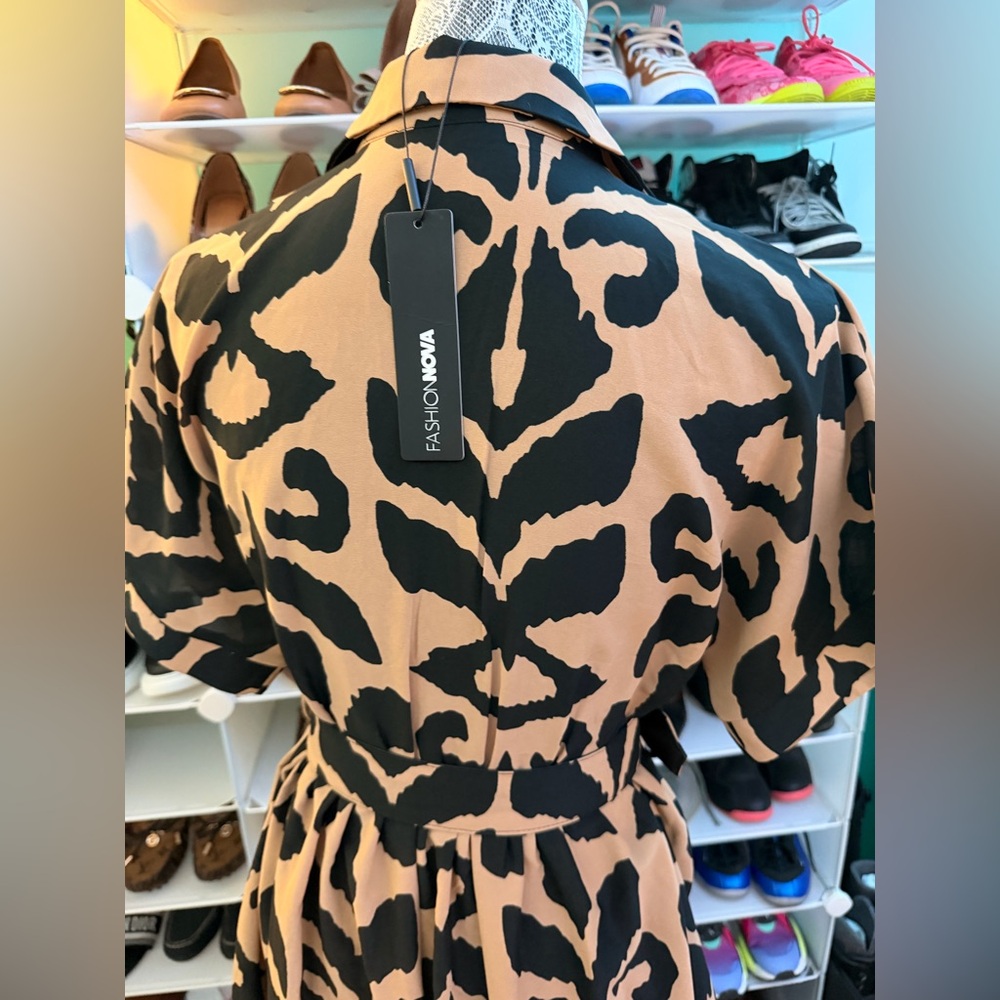 Stylish Fashion Nova Sahara Maxi Dress NWT size XS - Picture 8 of 10